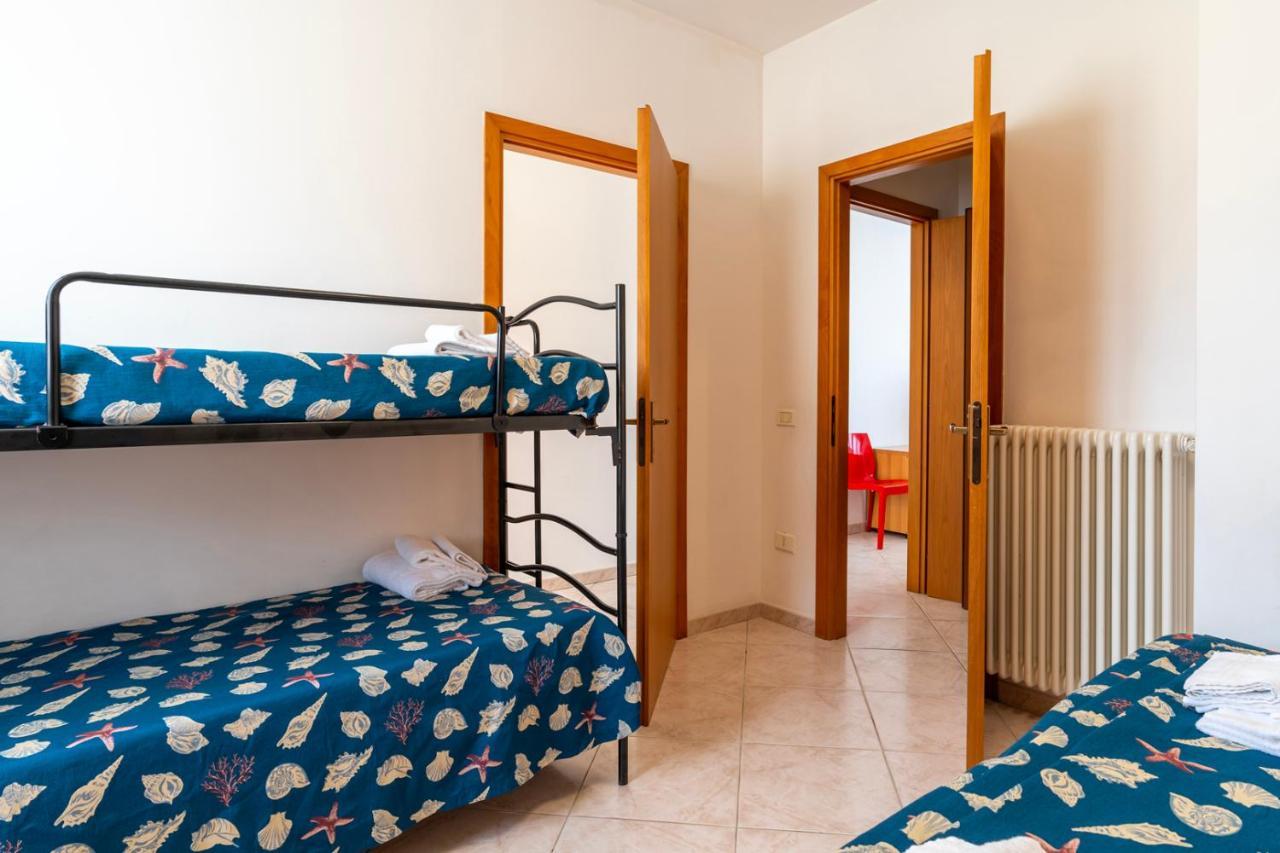 ريميني Appartamenti Montmartre المظهر الخارجي الصورة