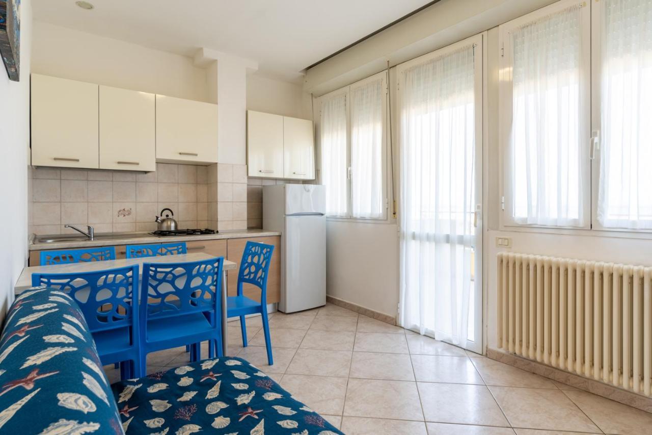 ريميني Appartamenti Montmartre المظهر الخارجي الصورة
